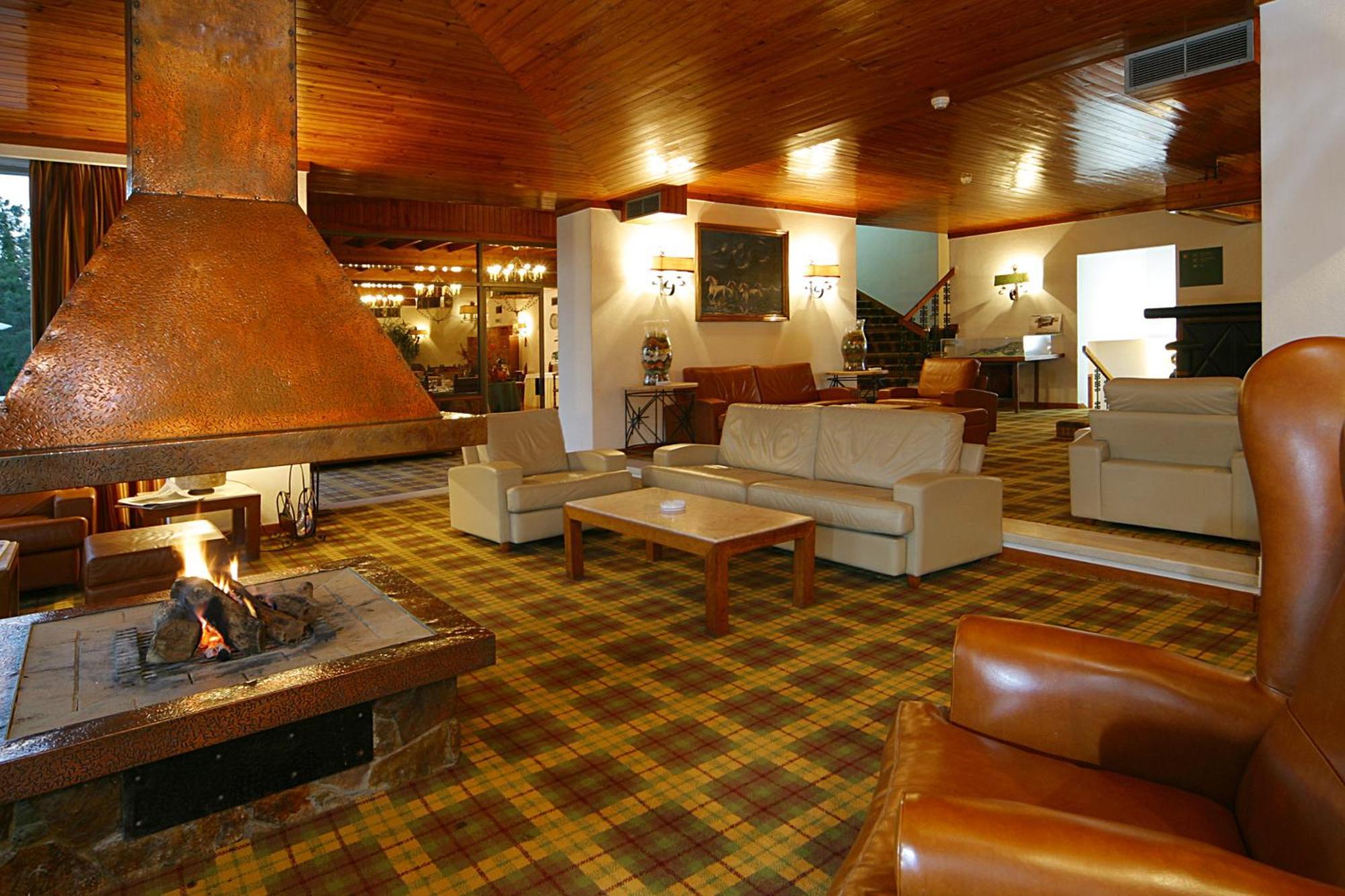 Lago Azul Eco Hotel Ferreira do Zezere Interior foto